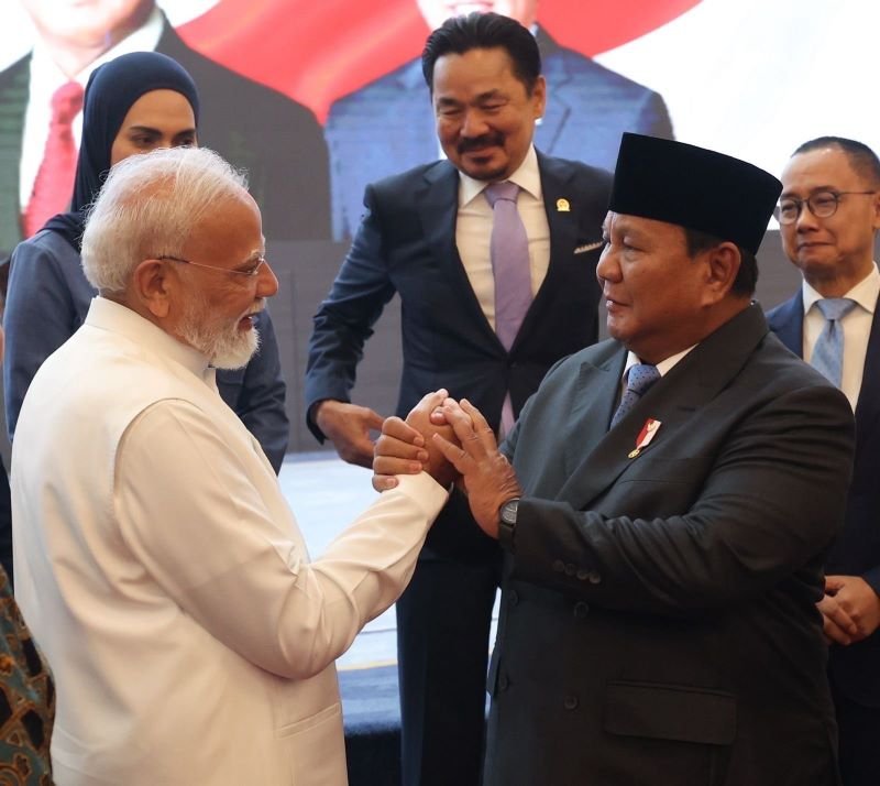 ইন্দোনেশিয়াকে ব্রহ্মস, অস্ত্র ক্ষেপণাস্ত্র দেবে ভারত, মোদীকে সর্বোচ্চ সম্মান ইন্দোনেশিয়ার