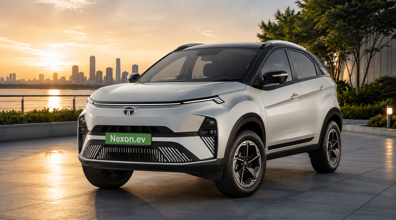 সাদা রঙের Tata Nexon EV Electric SUV শহুরে পরিবেশে দাঁড়িয়ে রয়েছে